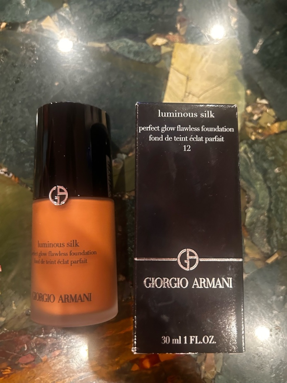 Giorgio Armani Luminous Silk Foundation- -Brown - nwt- Shade 12
